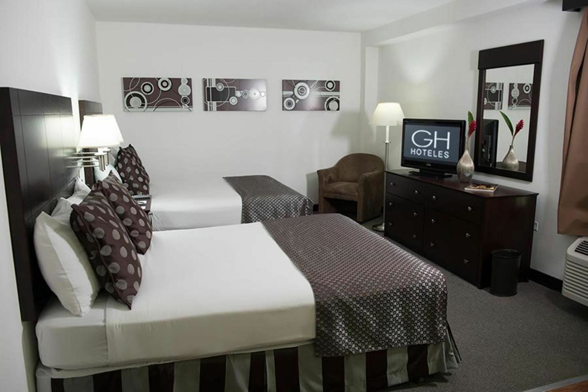 Guaparo Suites Valencia Εξωτερικό φωτογραφία